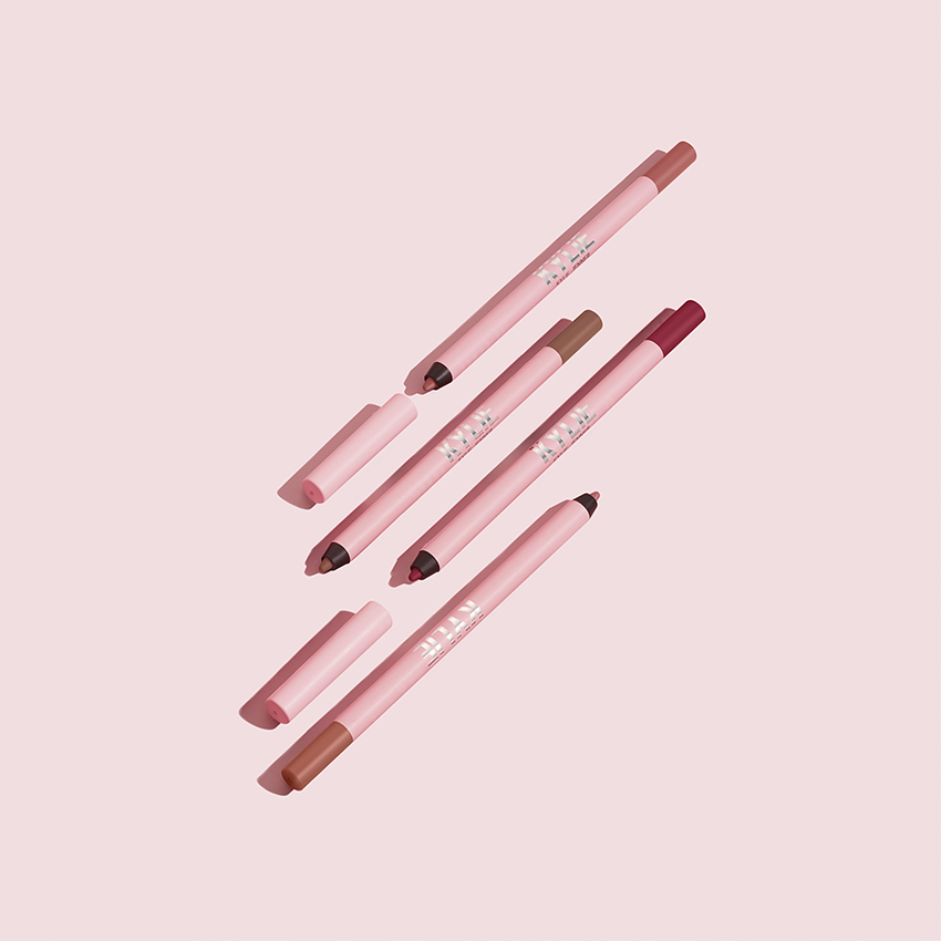 Kylie_Jenner_Matte_Lip_Liners_Make_up